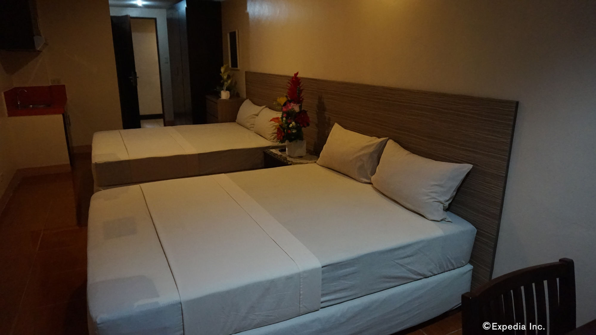 Haeinsa Condotel Hotel Quezon City